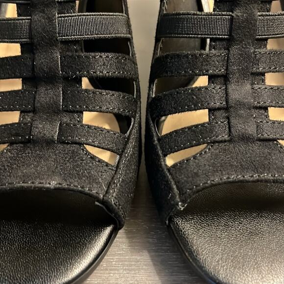 NIB Life Stride Soft Comfort Black Arlene Strappy Dressy Feminine 6 M Heels NEW - Picture 10 of 16